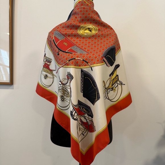 Hermès Paris Carriage Print Silk Scarf - Picture 6 of 12
